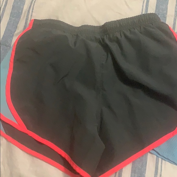 Set of 2 EUC Girls Nike Dri-Fit Shorts Medium - Picture 10 of 13